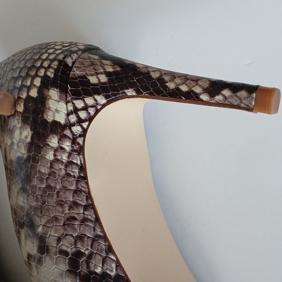 Zara Basic Leather Shoes - Picture 5 of 6